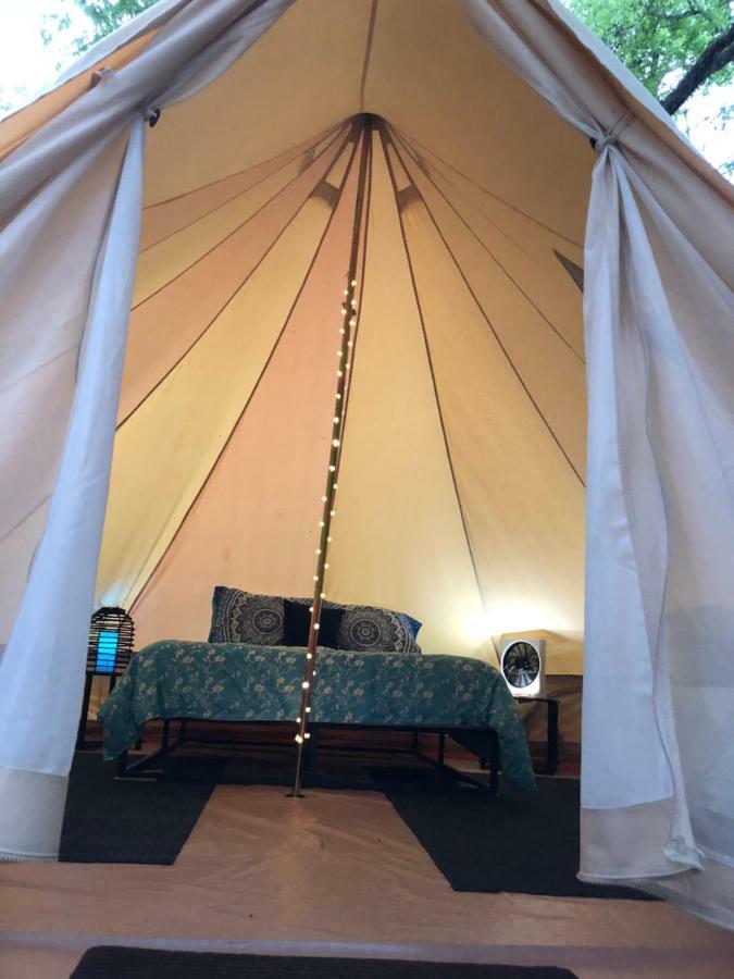 ホテル Glampin' In Style-ブロークン・ボウ エクステリア 写真