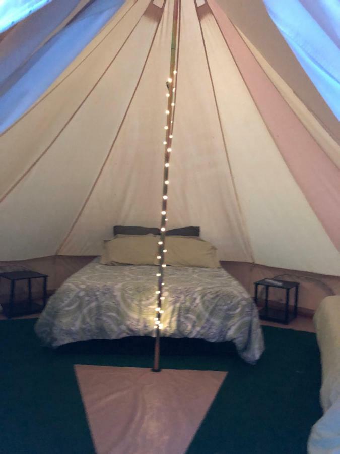 ホテル Glampin' In Style-ブロークン・ボウ エクステリア 写真